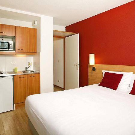 Sejours & Affaires Geneve Saint Genis Apart otel Dış mekan fotoğraf