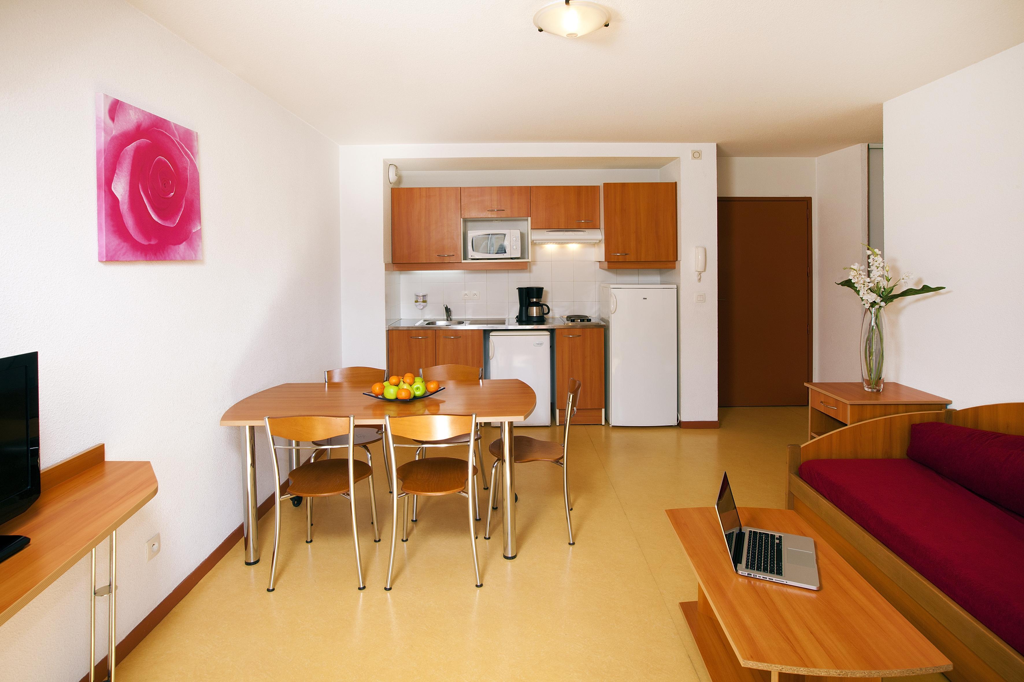 Sejours & Affaires Geneve Saint Genis Apart otel Dış mekan fotoğraf